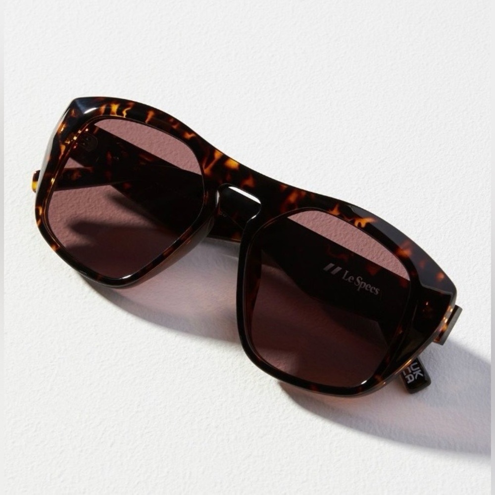 Le Specs Oversized Sunglasses Nwt Chic Tortoise Statement Shades